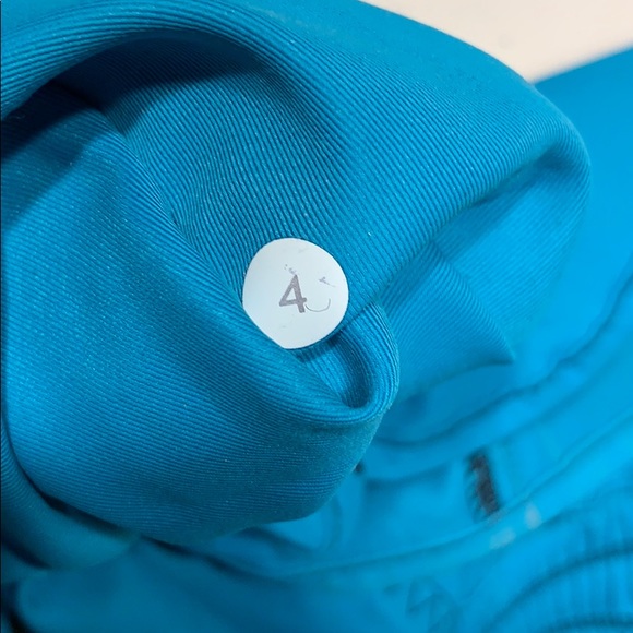 Lululemon shorts 4 aqua blue boardshorts - Picture 5 of 6